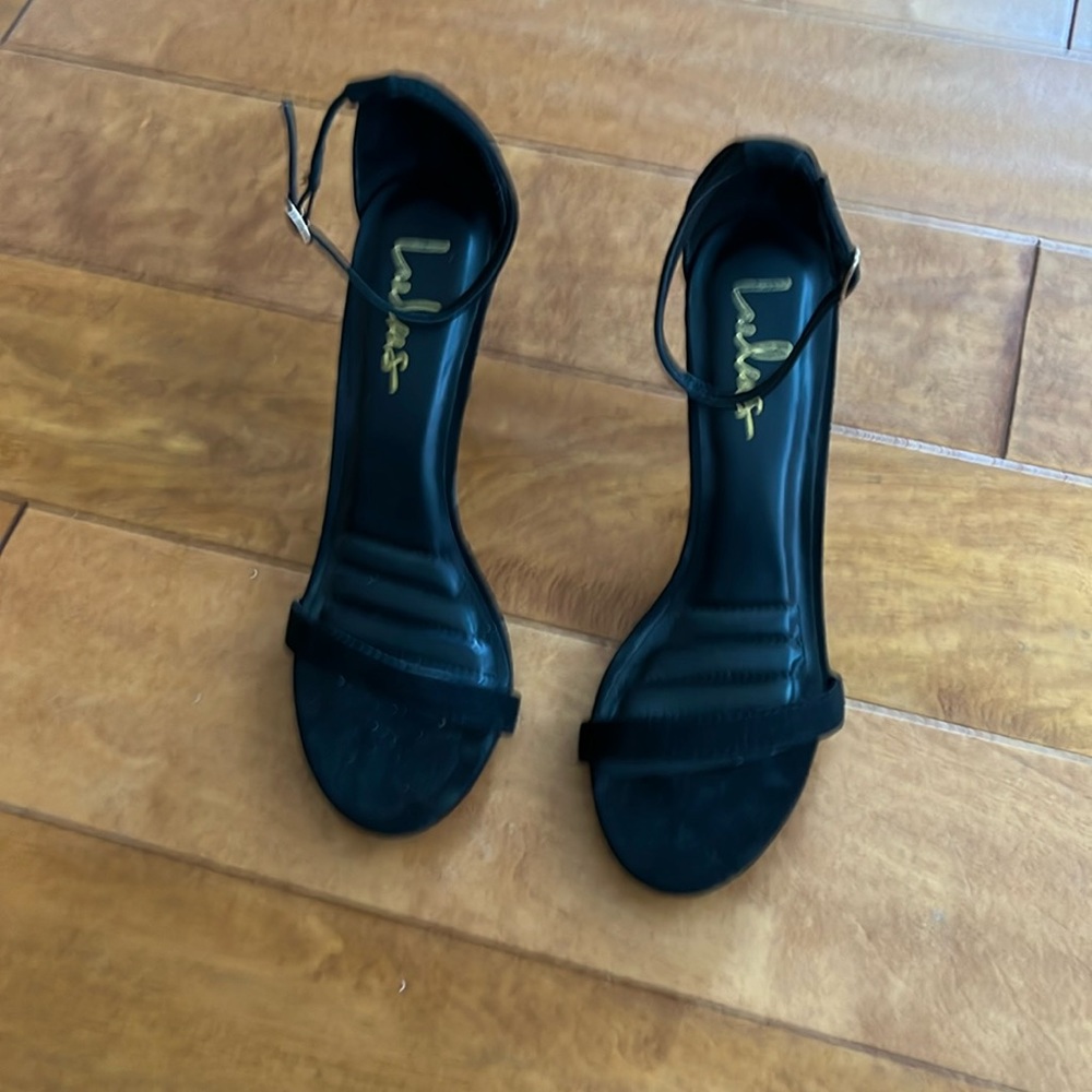 Beautiful heels. NWOT